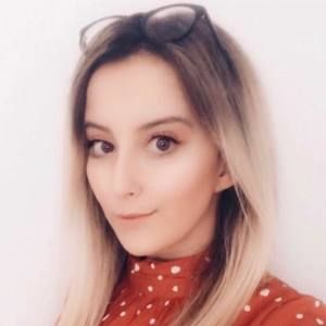 Meet your Posher, Alexandra